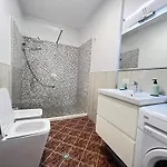 Spacious 1br Hub With Balcony * Tirana