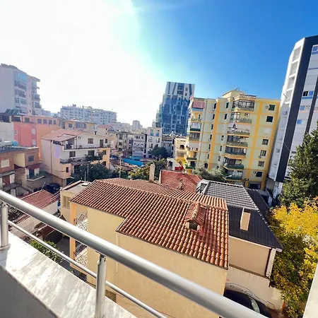 The Wink & Pink With Balcony *